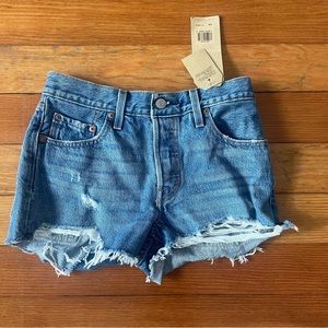 NWT levi’s 501 distressed denim shorts